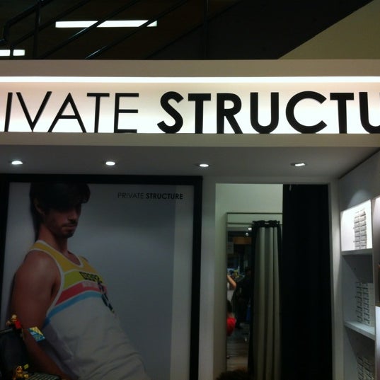 structure men's store
