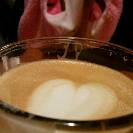 Снимок сделан в JP&#39;s Coffee &amp; Espresso Bar пользователем Jason R. 12/17/2011