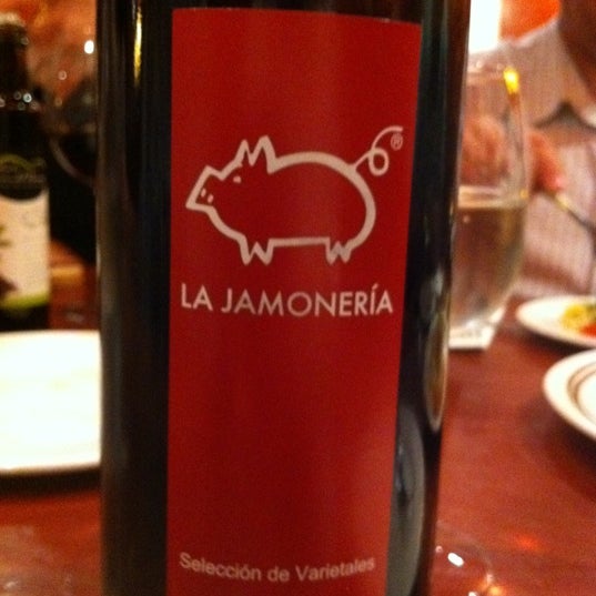 6/28/2011 tarihinde Sonia B.ziyaretçi tarafından LA JAMONERIA Restaurante'de çekilen fotoğraf
