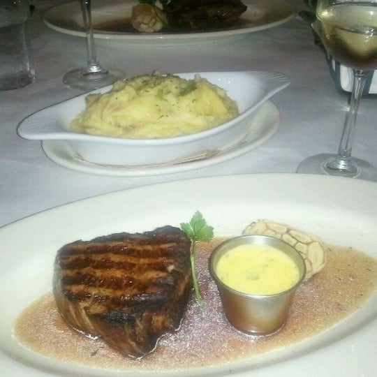 Photo taken at The Grillroom Chophouse &amp; Winebar by Nicole T. on 8/17/2011