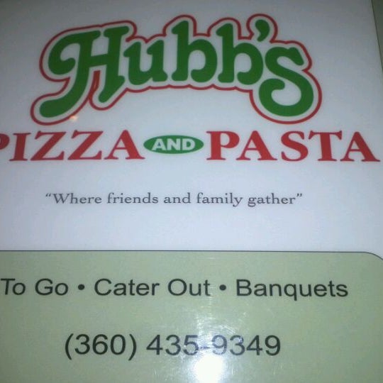 รูปภาพถ่ายที่ Hubb&#39;s Pizza &amp; Pasta โดย Matthew S. เมื่อ 3/17/2012