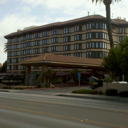 Photo taken at Santa Maria Inn by Eddie B. on 7/13/2011
