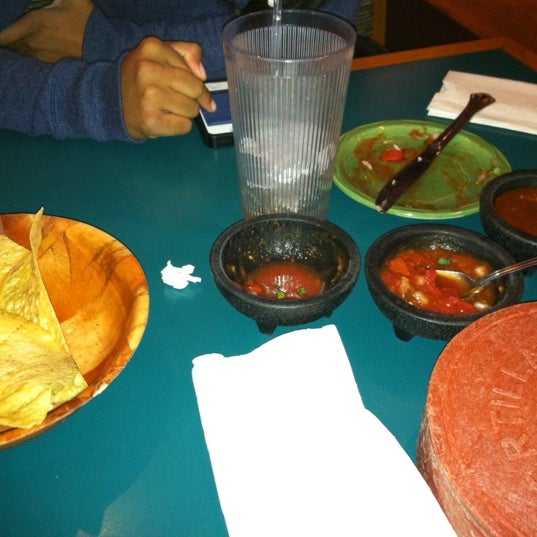 Снимок сделан в Mi Amigo&#39;s Mexican Grill пользователем Shawn L. 3/10/2012