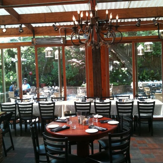 Wahoo Grill - Decatur Ga