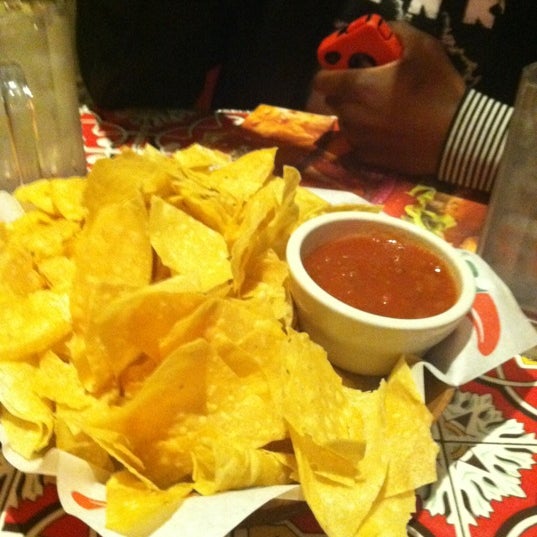 They do honor the chips and salsa deal! Get it in!