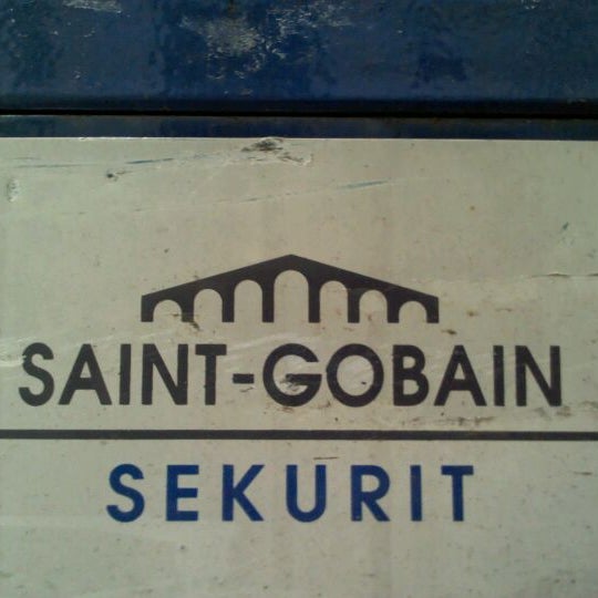 Photo taken at Saint-Gobain Sekurit (Modular Autover) by Douglas T. on 4/25/2012