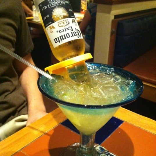 Photo taken at Chili&#39;s Grill &amp; Bar by Natalie R. on 4/12/2012