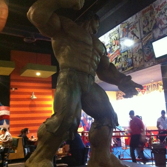 8/19/2012 tarihinde Carlos C.ziyaretçi tarafından Héroes Restaurant &amp; Bar'de çekilen fotoğraf