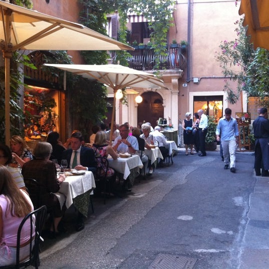 Ristorante Greppia Italian Restaurant in Verona