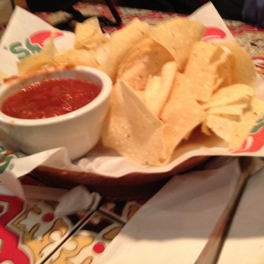 Photo taken at Chili&#39;s Grill &amp; Bar by Sheryl A. on 2/15/2012