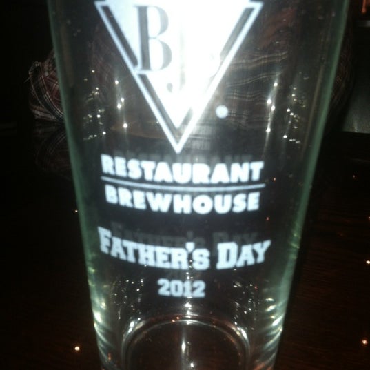 Photo taken at BJ&#39;s Restaurant &amp; Brewhouse by Bhavin S. on 6/17/2012