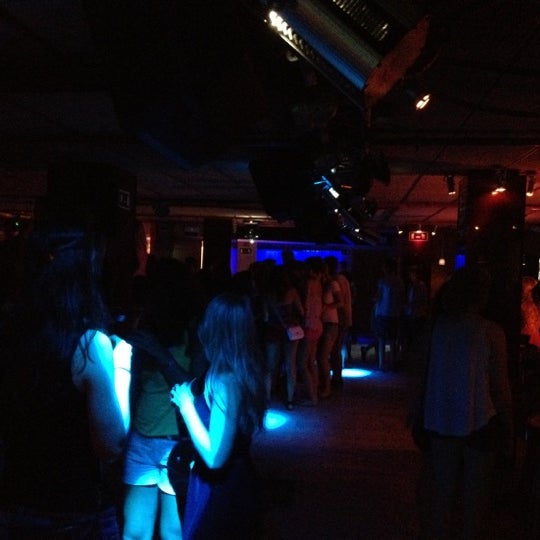 Foto diambil di Discoteca Tropicana oleh Андрей М. pada 8/14/2012