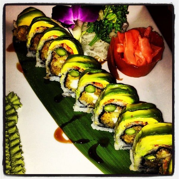 5/4/2012 tarihinde Sara K.ziyaretçi tarafından Kabuki Sushi Thai Tapas'de çekilen fotoğraf