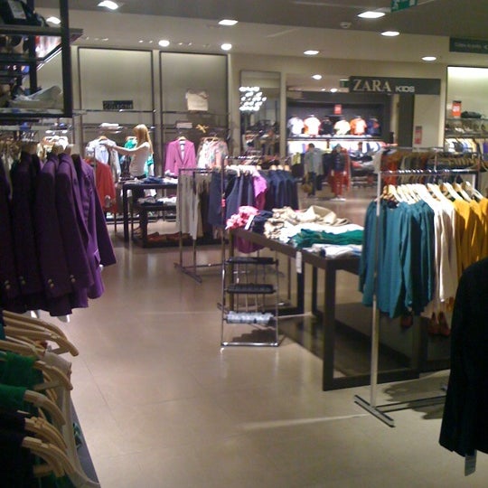 Zara - Clothing Store