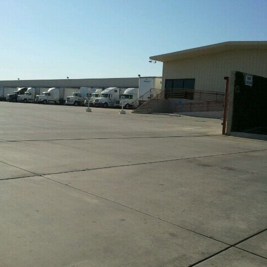 Hollywood Delivery Service Office in Bloomington