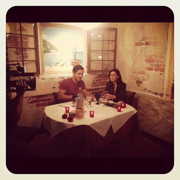 Foto diambil di Da Marino Restaurant oleh Kenny C. pada 9/7/2012
