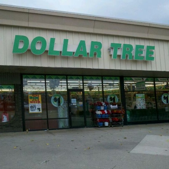 Dollar Tree Discount Store in Warren