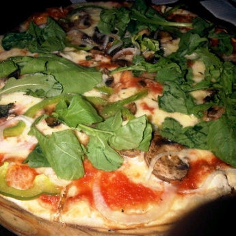Pizza de vegetales adicional rugula!!