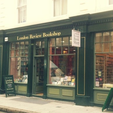7/9/2012にsorapovaがLondon Review Bookshopで撮った写真