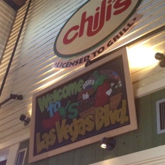 Photo taken at Chili&#39;s Grill &amp; Bar by Kriz on 6/30/2012