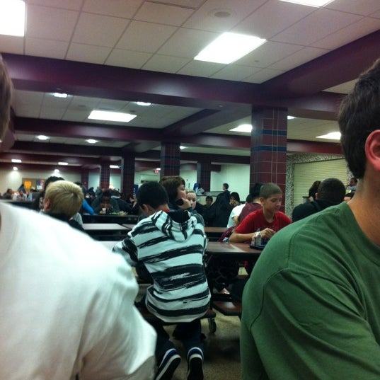 Liberty High School 1115 Linden St