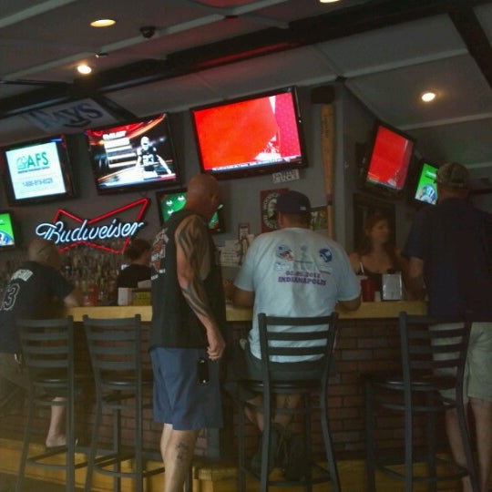 7/19/2012 tarihinde Brian B.ziyaretçi tarafından Winners Circle Sports Bar &amp; Grill'de çekilen fotoğraf