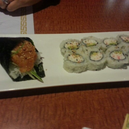 Photo taken at Crazy Rock&#39;N Sushi by Ron S. on 8/14/2012
