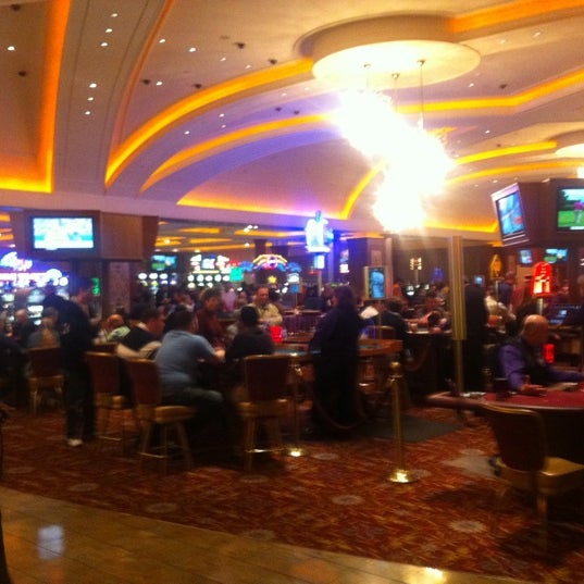 Foto diambil di Blue Chip Casino &amp; Hotel oleh Lincoln R. pada 3/24/2012