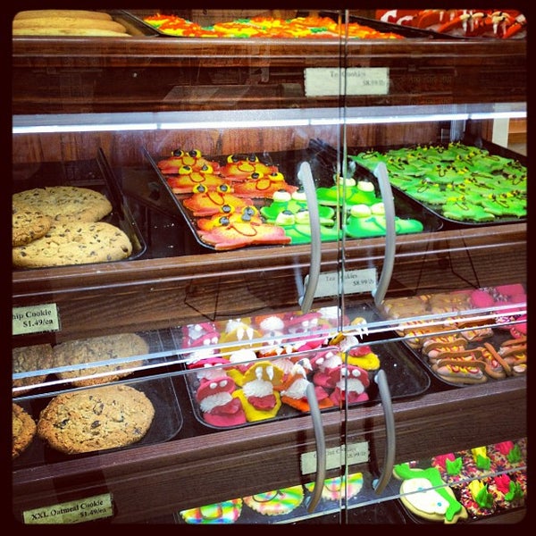 Giant Food Grocery Store in Herndon