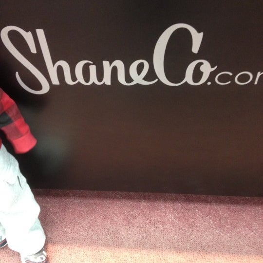 Shane Co. Jewelry Store in Hopkins