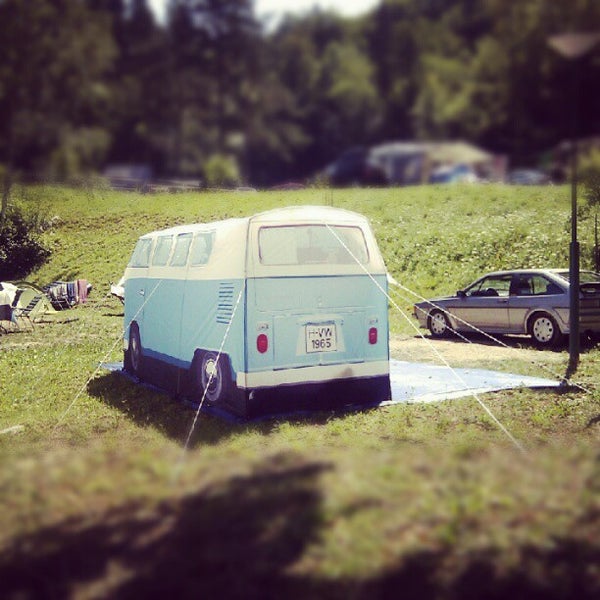 Foto diambil di Camping Bled oleh Ales P. pada 7/17/2012