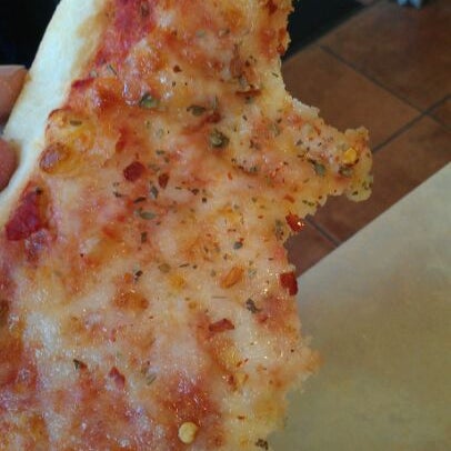 3/18/2012 tarihinde Don B.ziyaretçi tarafından Mimi&#39;s Pizza Kitchen'de çekilen fotoğraf