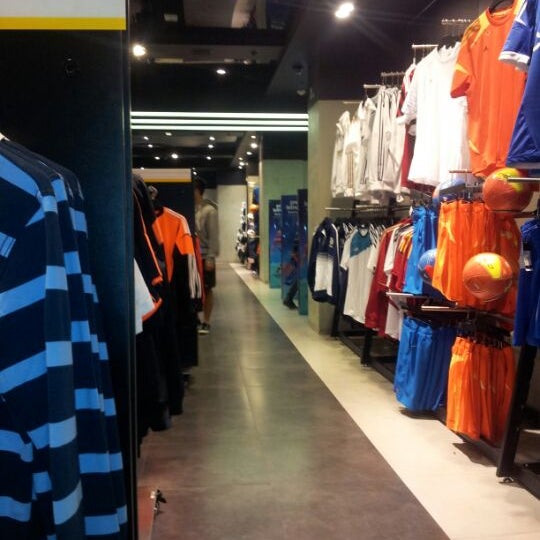 adidas Sporting Shop in Maipú