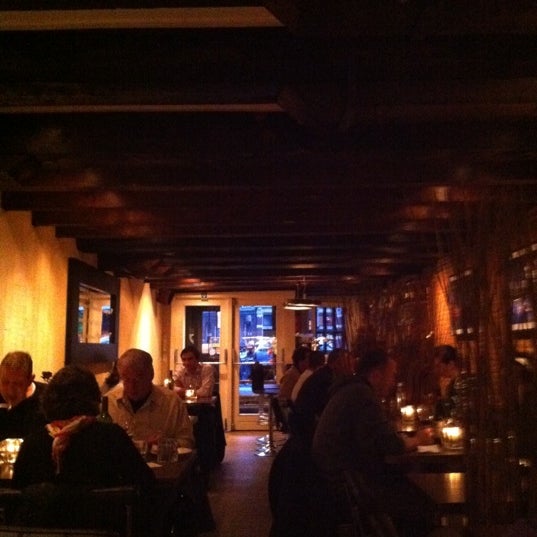 รูปภาพถ่ายที่ Restaurant Vlaming โดย Greg S. เมื่อ 5/15/2012
