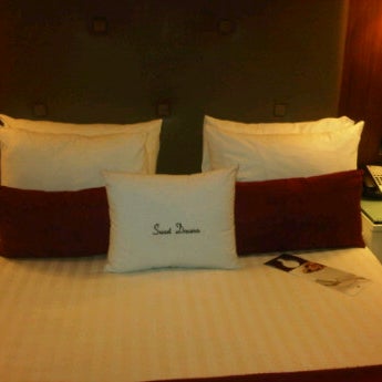Foto tirada no(a) DoubleTree by Hilton Hotel London - West End por Marie T. em 2/7/2012