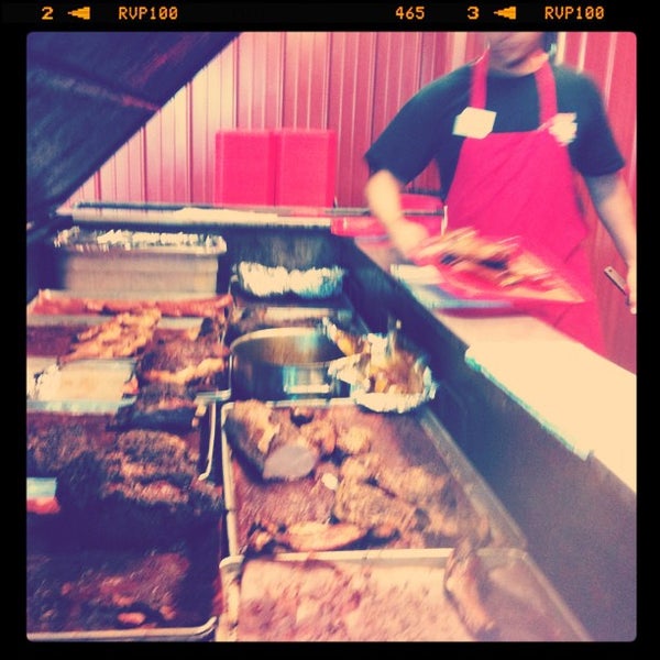 Photo taken at Cooper&#39;s Old Time Pit Bar-B-Que by benjamin d. on 6/15/2012