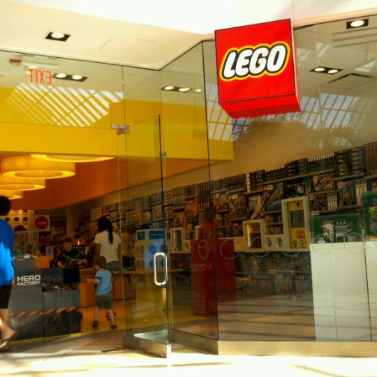 Photos at The LEGO Store 3 tips from 606 visitors