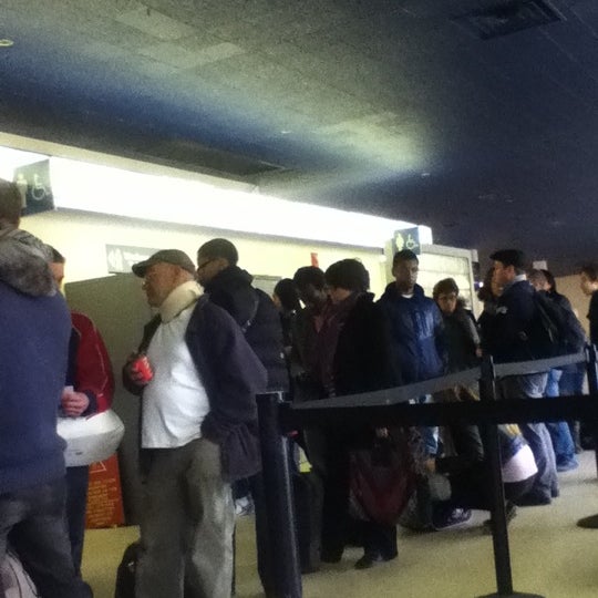 4/1/2012 tarihinde Housemuzikziyaretçi tarafından Ottawa Central Station'de çekilen fotoğraf