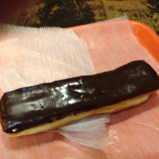 รูปภาพถ่ายที่ Donut Friar โดย Kelly F. เมื่อ 6/1/2012