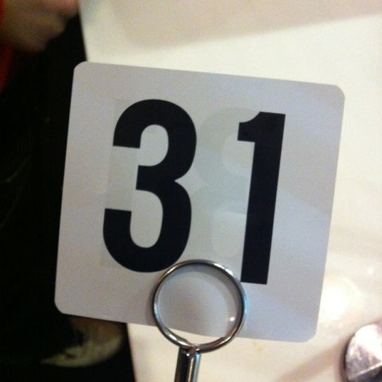 4/28/2012にMateo P.が67 Burgerで撮った写真