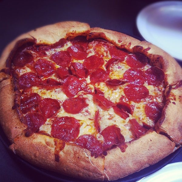 5/3/2012にChris B.がWoodstock&#39;s Pizzaで撮った写真