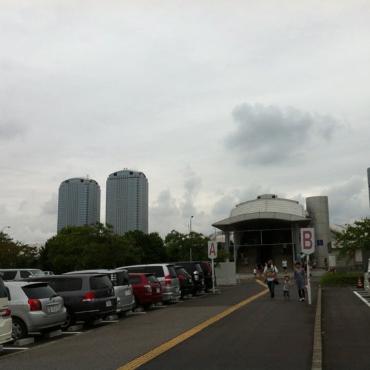 Fotos Em 幕張メッセ駐車場 P1 Estacionamento Em 千葉市