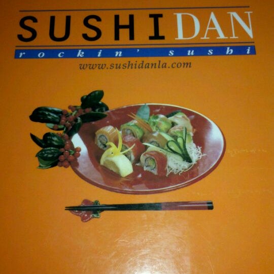 12/29/2011 tarihinde Chispas M.ziyaretçi tarafından Sushi Dan'de çekilen fotoğraf