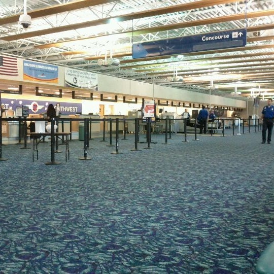 Long Island MacArthur Airport (ISP) 100 Arrival Ave