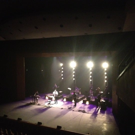 Снимок сделан в Auditorium de Palma пользователем Patri B. 4/7/2012