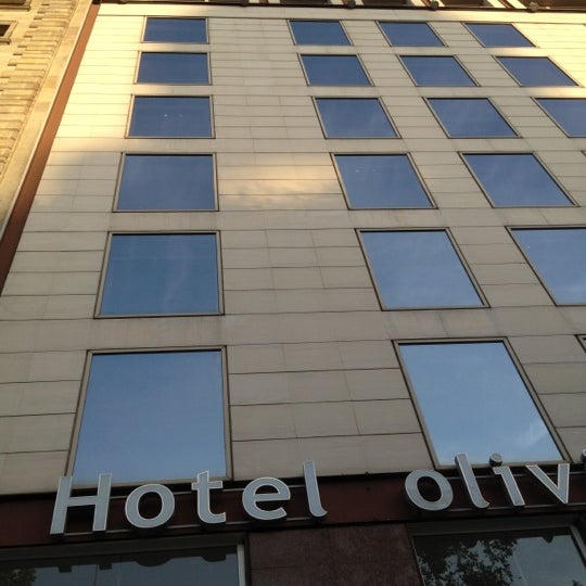 Das Foto wurde bei Olivia Plaza Hotel von Igers S. am 8/14/2012 aufgenommen
