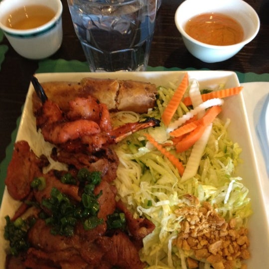Photo taken at Pho Wagon by ✈Tom S. on 3/11/2012
