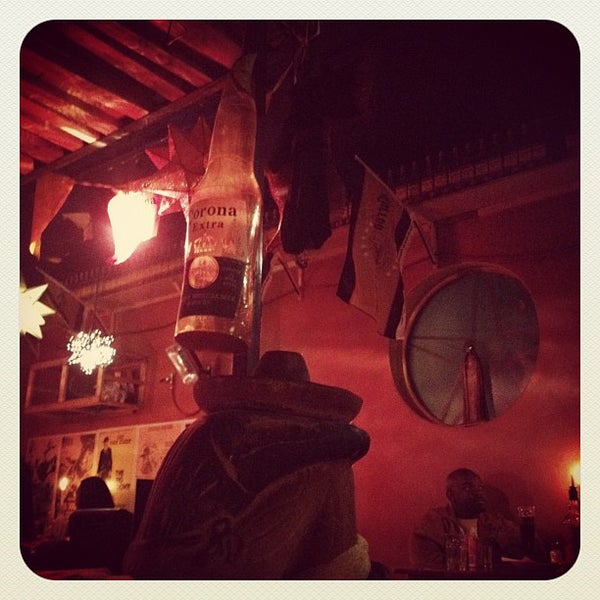 Photo prise au Cafe Mexicho par Carol V. le5/25/2012