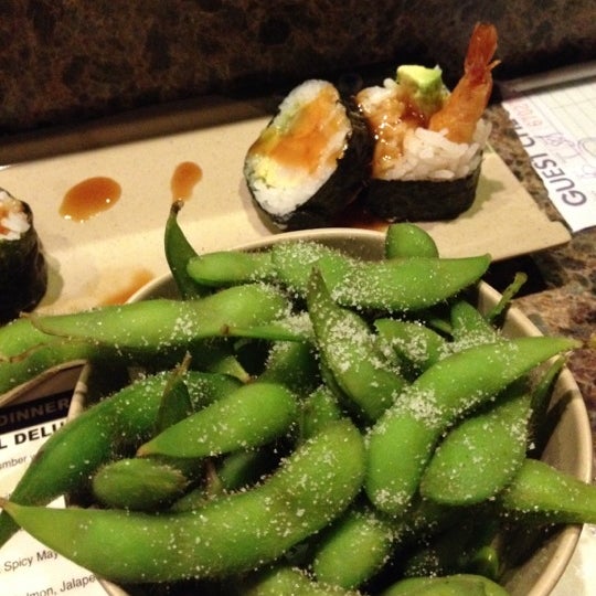 2/18/2012にNicがSimply Sushiで撮った写真
