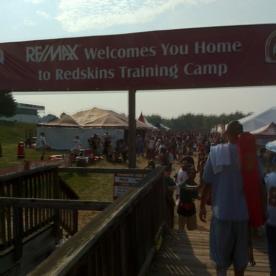 8/4/2012 tarihinde Simon F.ziyaretçi tarafından Inova Sports Performance Center at Redskins Park'de çekilen fotoğraf